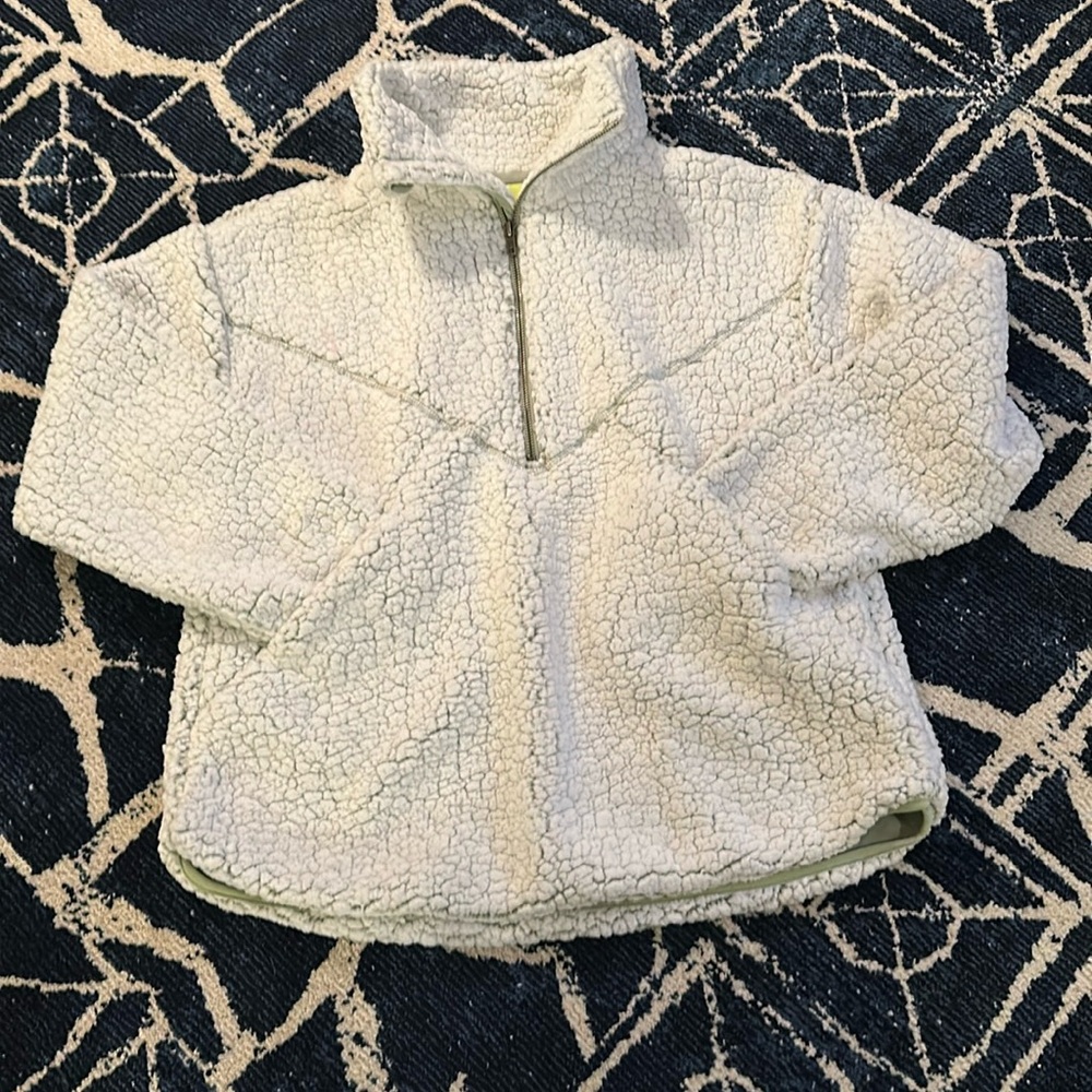Playing For Keeps women’s Sherpa sweater size S